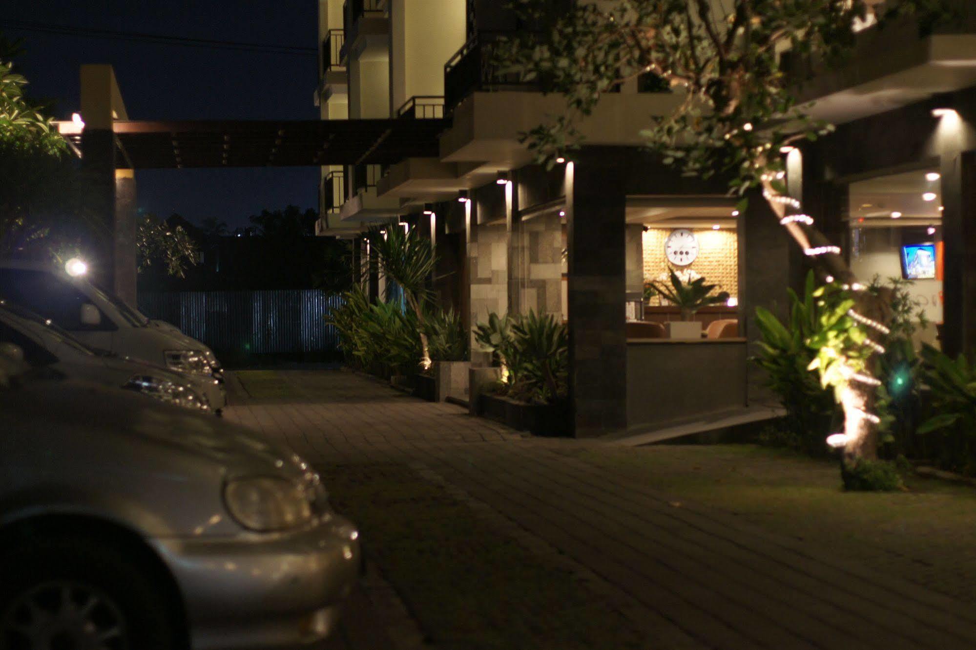 Bloo Bali Hotel Kuta Lombok Εξωτερικό φωτογραφία