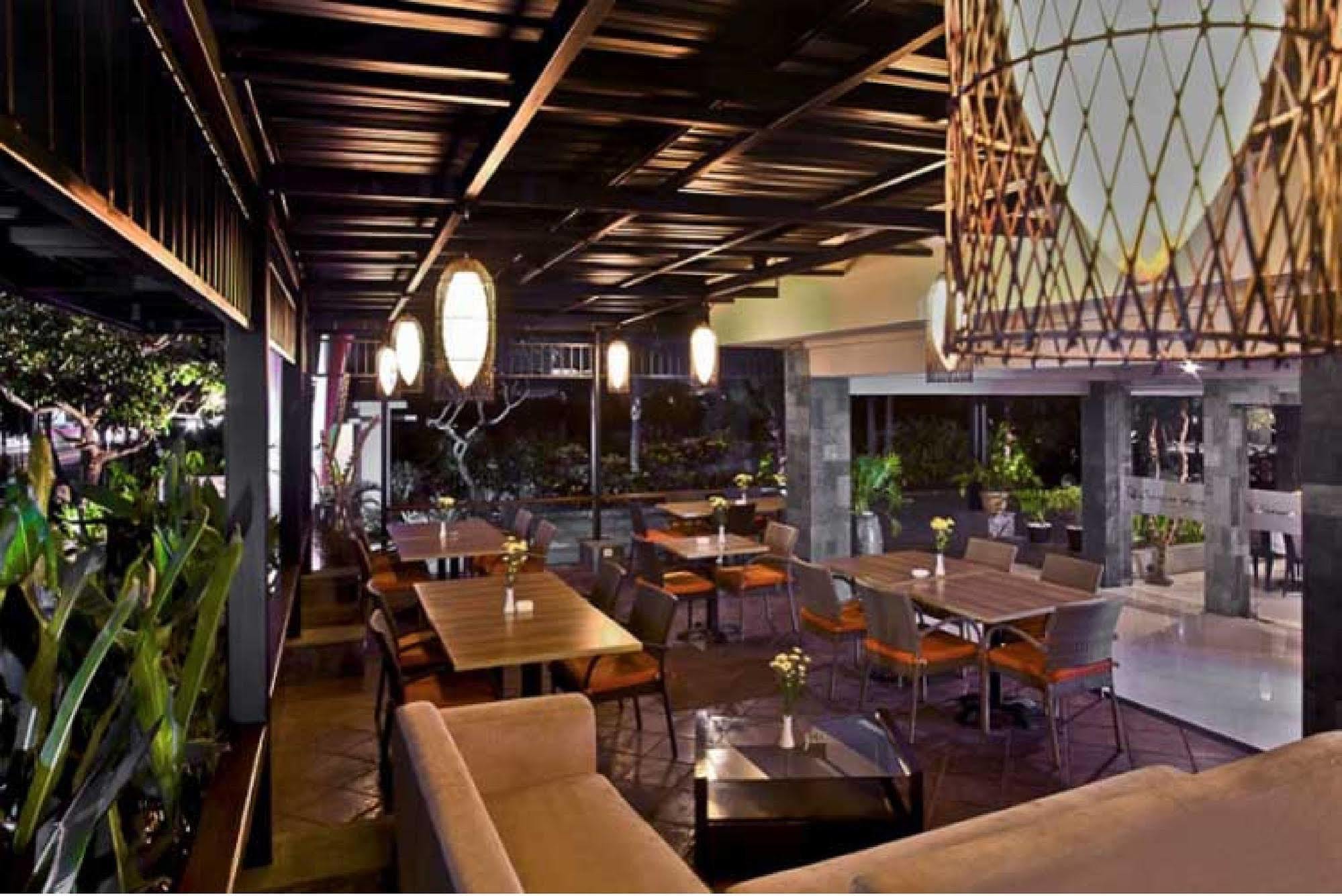 Bloo Bali Hotel Kuta Lombok Εξωτερικό φωτογραφία