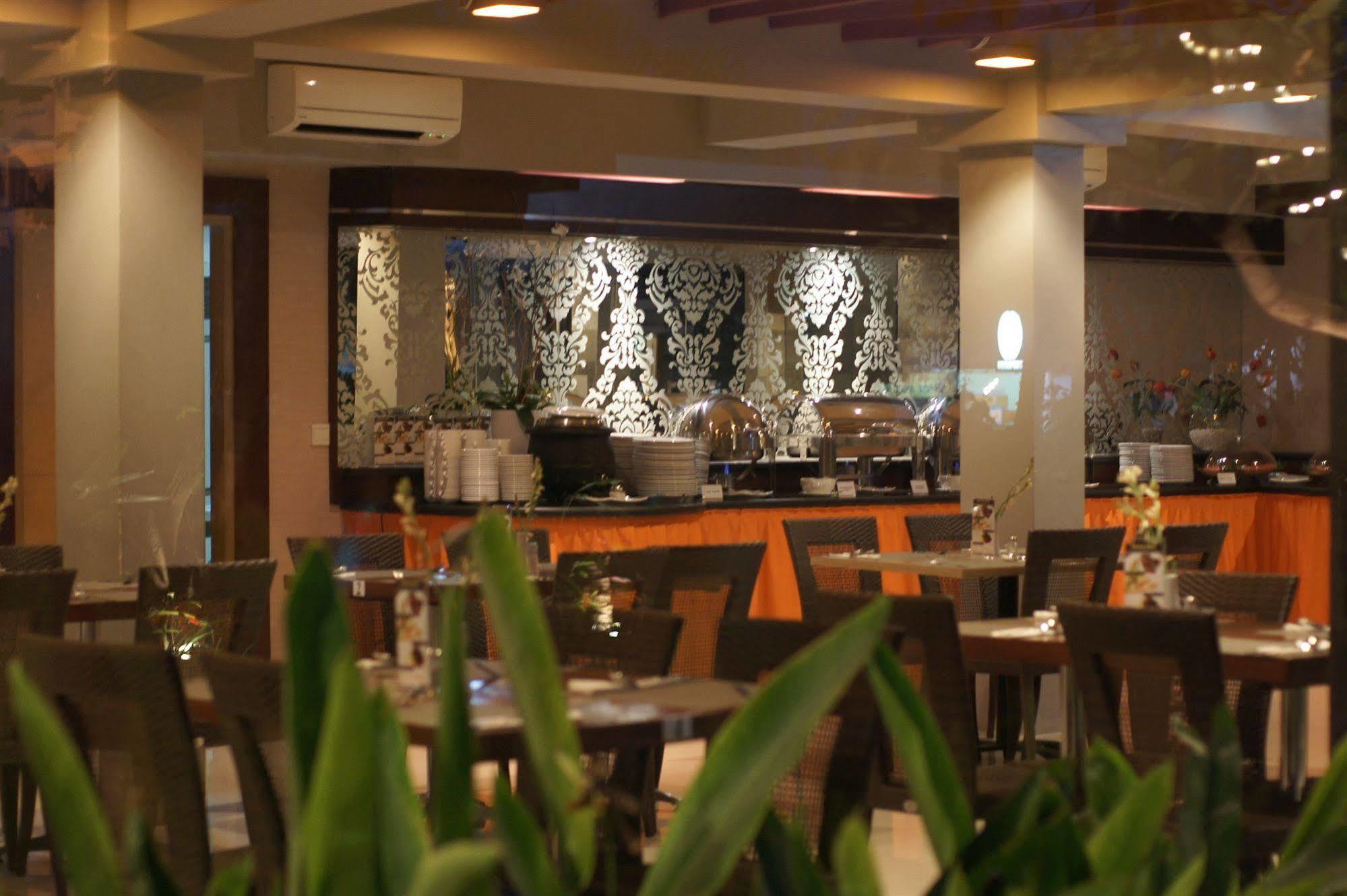Bloo Bali Hotel Kuta Lombok Εξωτερικό φωτογραφία